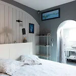 Des Mathes, D'hotes, فندق مبيت وإفطار *