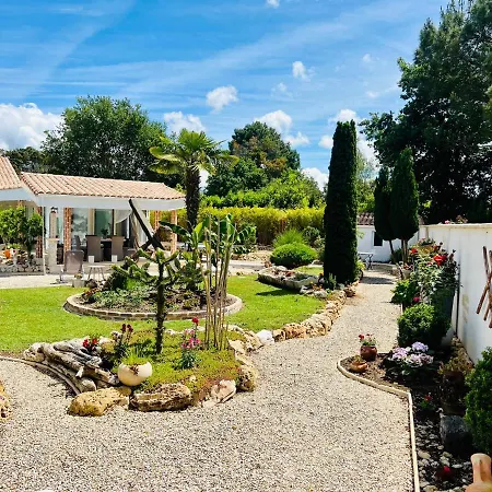 Des Mathes, D'hotes, Bed and breakfast Les Mathes