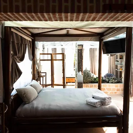 Des Mathes, D'hotes, Bed & Breakfast