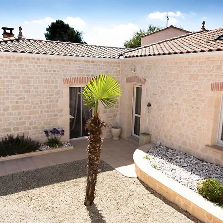 Des Mathes, D'hotes, 住宿加早餐酒店