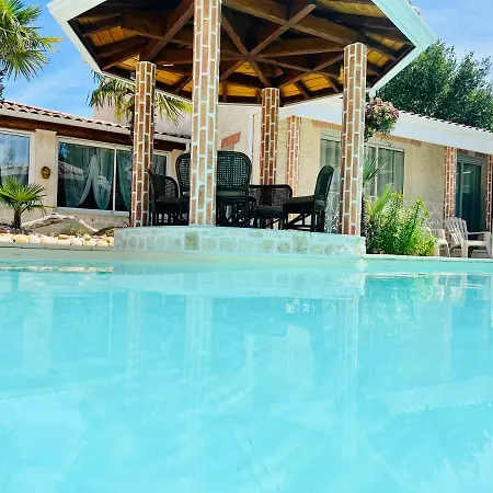 Des Mathes, D'hotes, B&B *