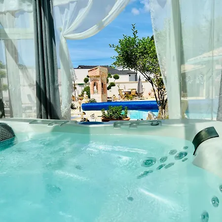 Des Mathes, D'hôtes, * Les Mathes