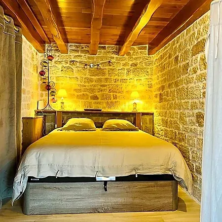 Des Mathes, D'hotes, Les Mathes